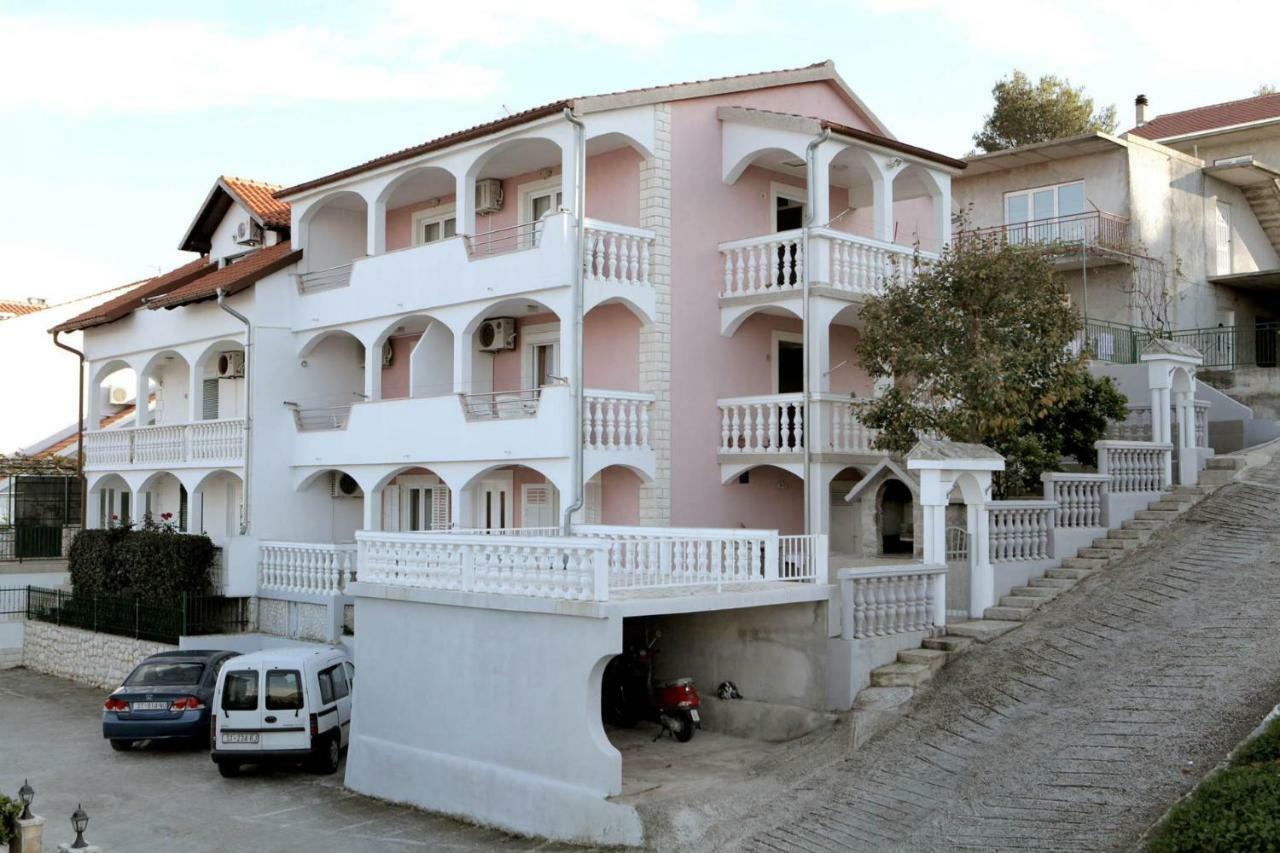 Apartments Maja - Sea View Trogir Dış mekan fotoğraf